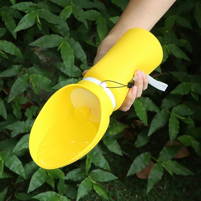 Portable Dog Water Bottle, Collapsible Water Bottle for Dogs Perfect for Walking, Hiking and Outdoors | Works as a Portable Water Bowl | - 550ml (Yellow)