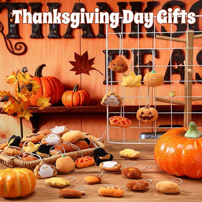 Libima 60 Pcs Thanksgiving Mini Animals Fall Keychain Charms Set Autumn Animal Keychains for Carnival Birthday Thanksgiving Day Decoration for Clothes