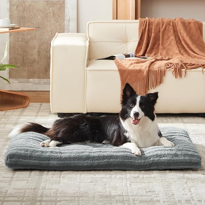 FURTIME Washable Small Dog Bed, Deluxe Dog Crate Beds Comfy Fluffy Kennel Pad Anti-Slip Pet Sleeping Mat for Puppy/Cat, Machine Washable Dogs Pillow, 23"x18"x3", Gray